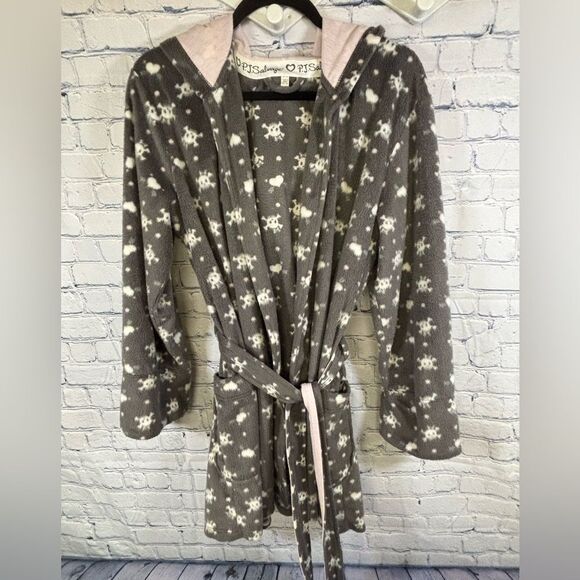 PJ Salvage Grey Pink White Skull Polka Dot Whimsigoth Cozy Comfy Plush Robe M - Picture 1 of 13